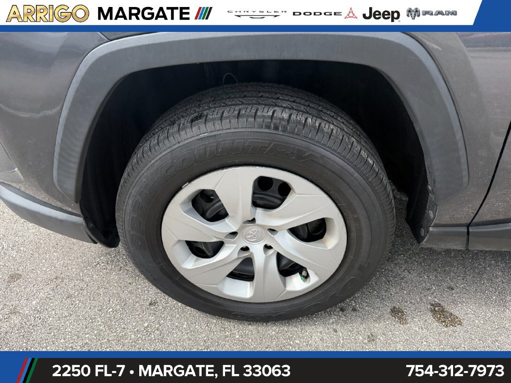 Used 2023 Toyota RAV4 LE FWD image 19