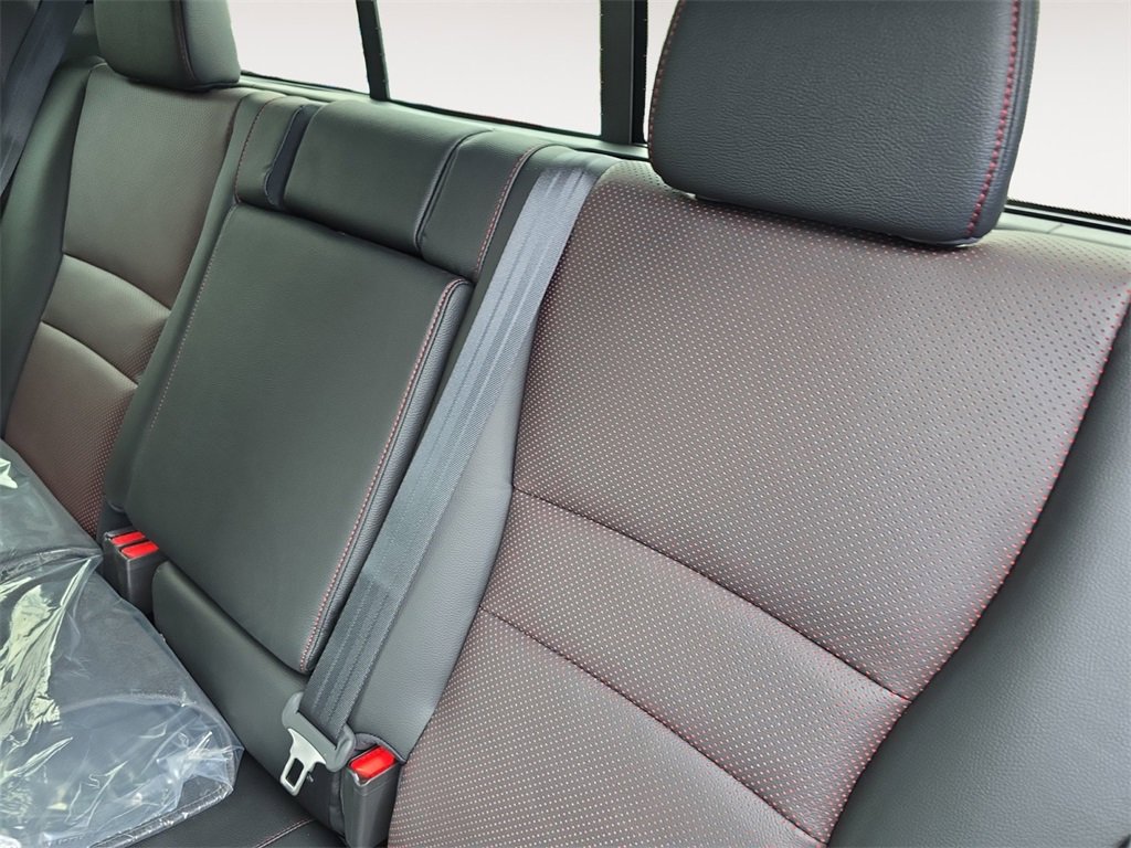 New 2025 Honda Ridgeline Black Edition image 13