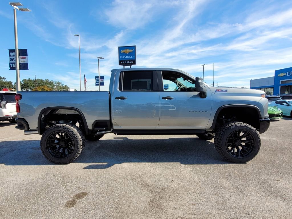 New 2026 Chevrolet Silverado 2500 Custom w/ Custom Value Package AWD/4WD image 9