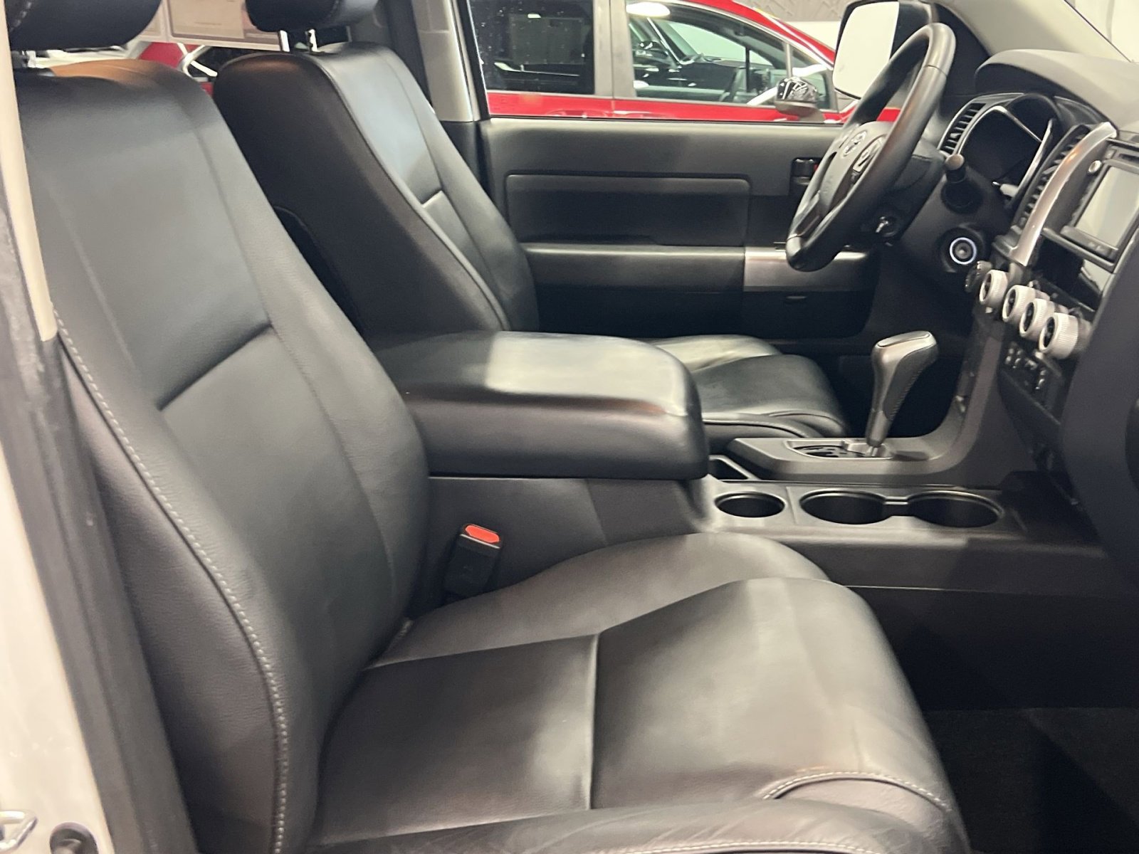 Used 2018 Toyota Sequoia TRD Sport AWD/4WD image 25