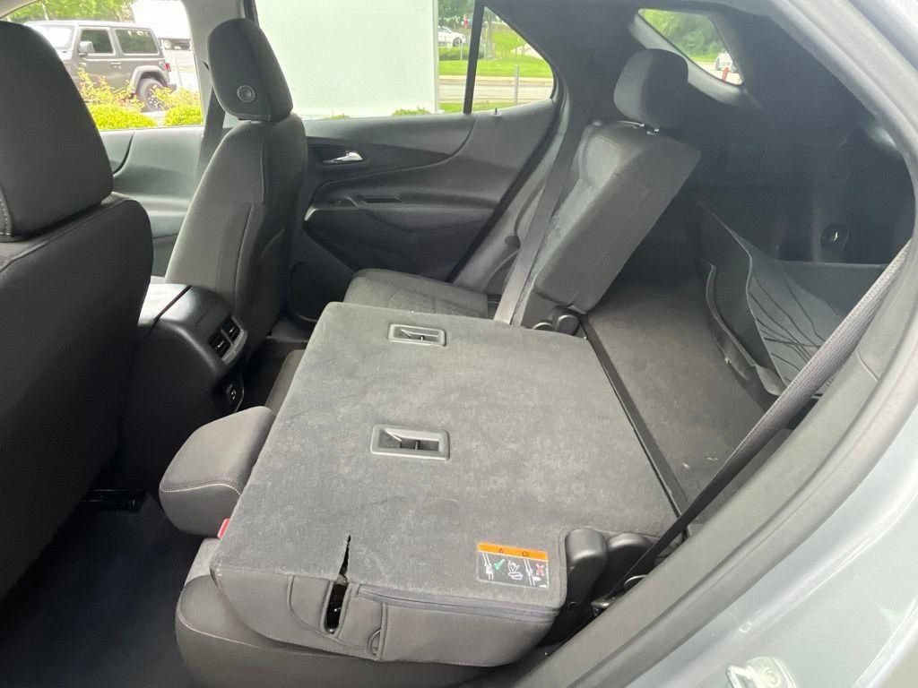 Used 2023 Chevrolet Equinox LT FWD image 32