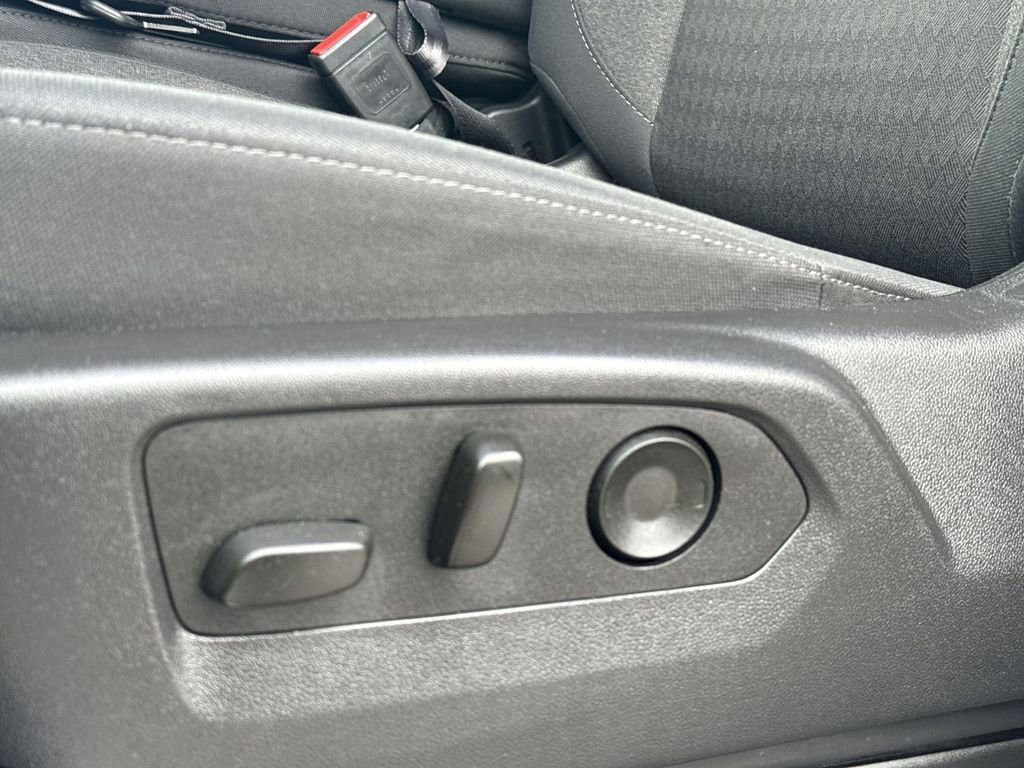 Certified 2025 Chevrolet Silverado 2500 LT w/ Convenience Package image 14