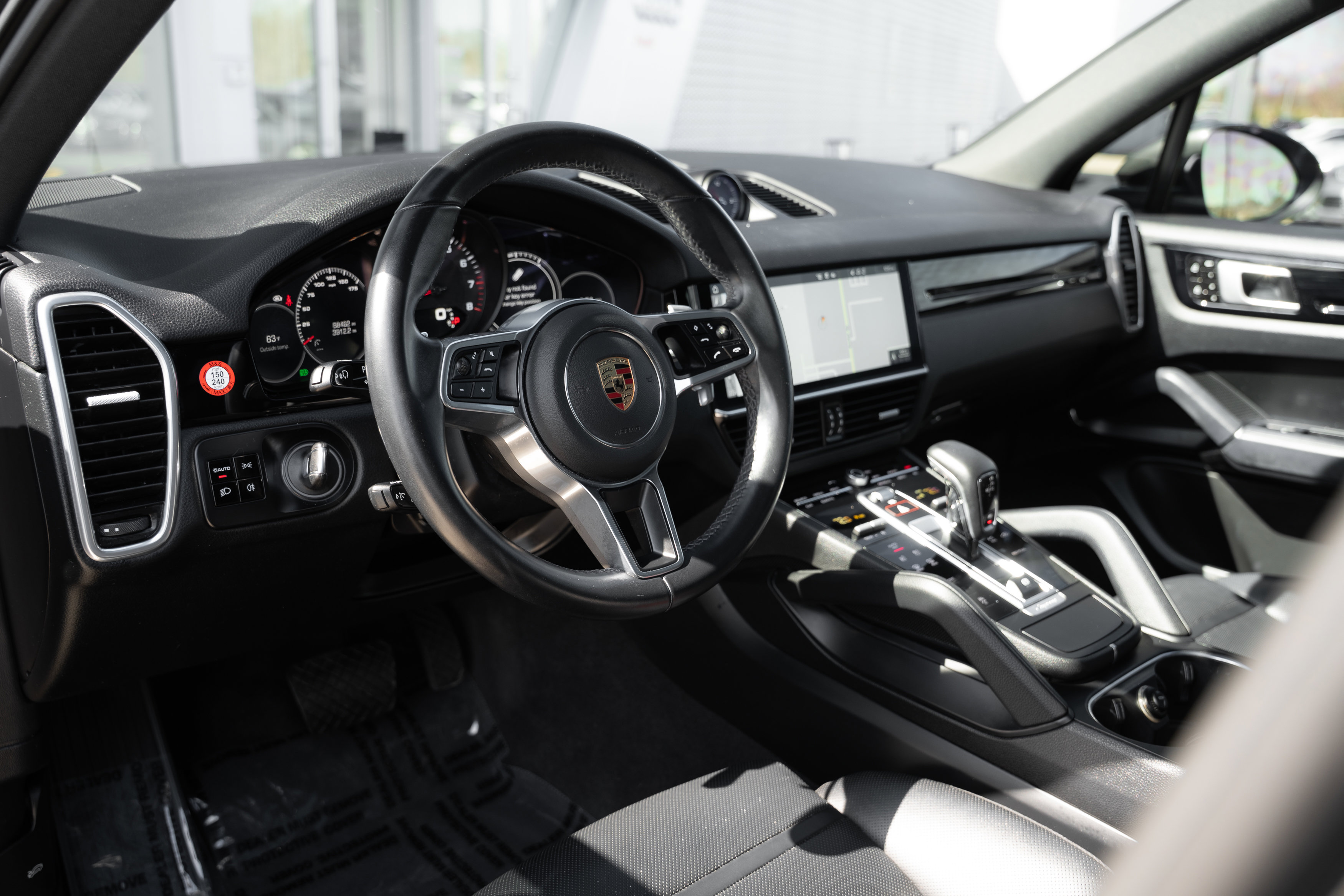 Used 2020 Porsche Cayenne image 10