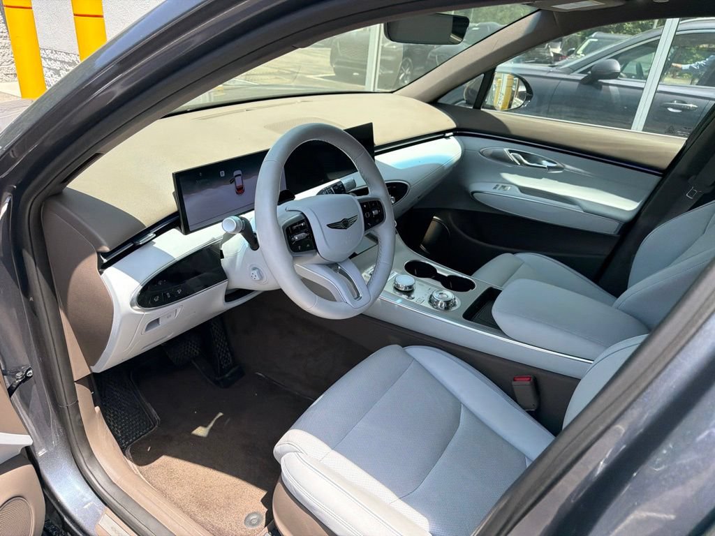 Used 2026 Genesis GV70 2.5T Advanced AWD/4WD image 12