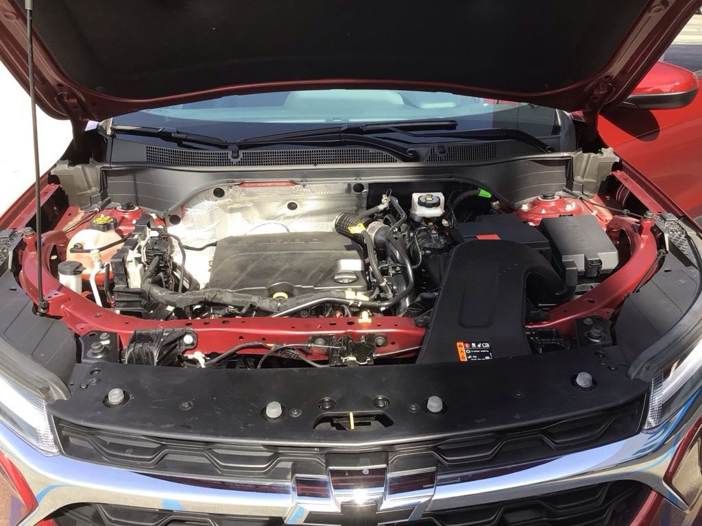 Used 2024 Chevrolet Trax LT w/ Driver Confidence Package image 27