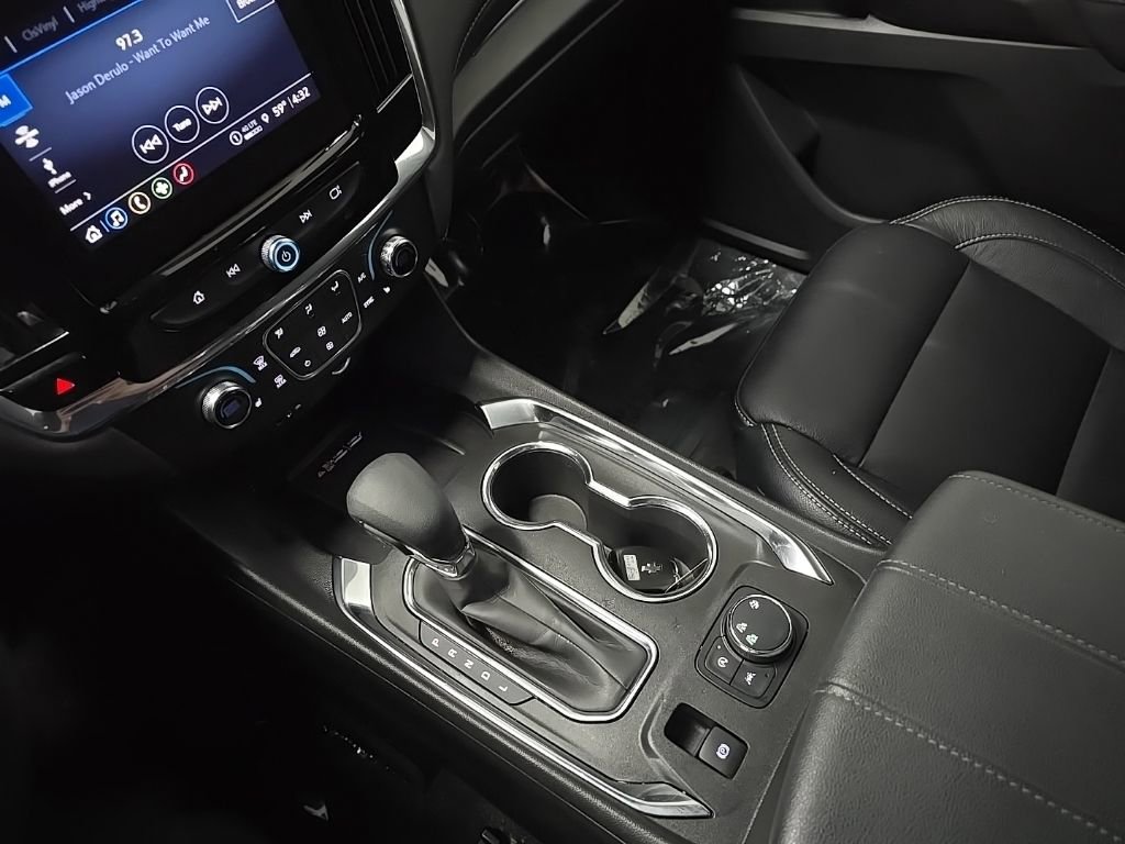 Used 2023 Chevrolet Traverse LT image 26