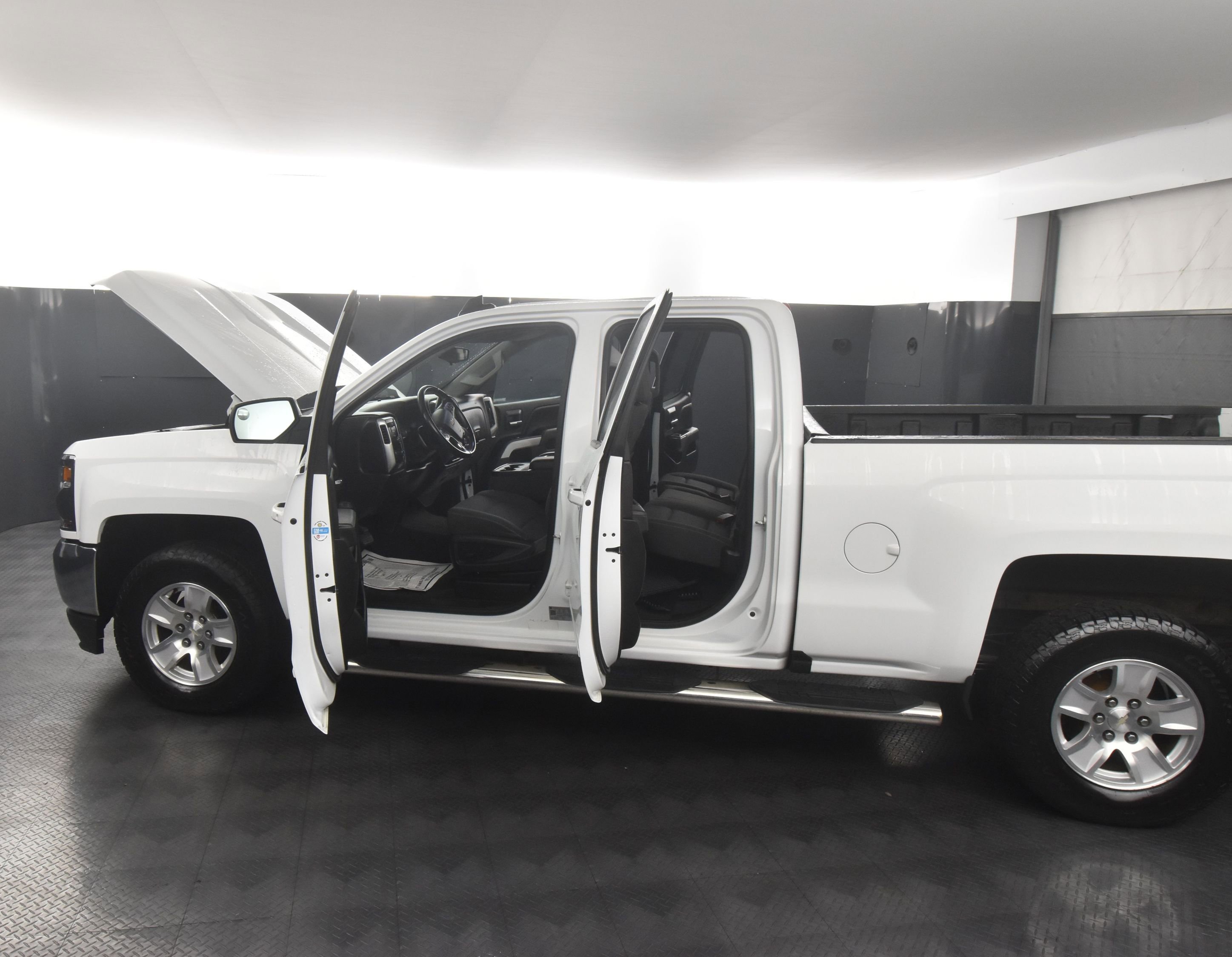 Used 2019 Chevrolet Silverado 1500 LT image 37