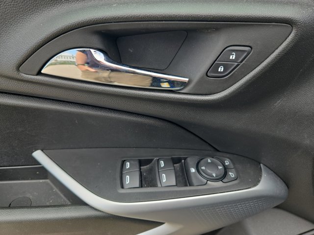 Certified 2024 Chevrolet Trax LS w/ LS Convenience Package image 17