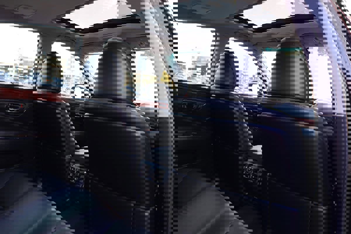 Used 2010 Lexus LS 460 image 38