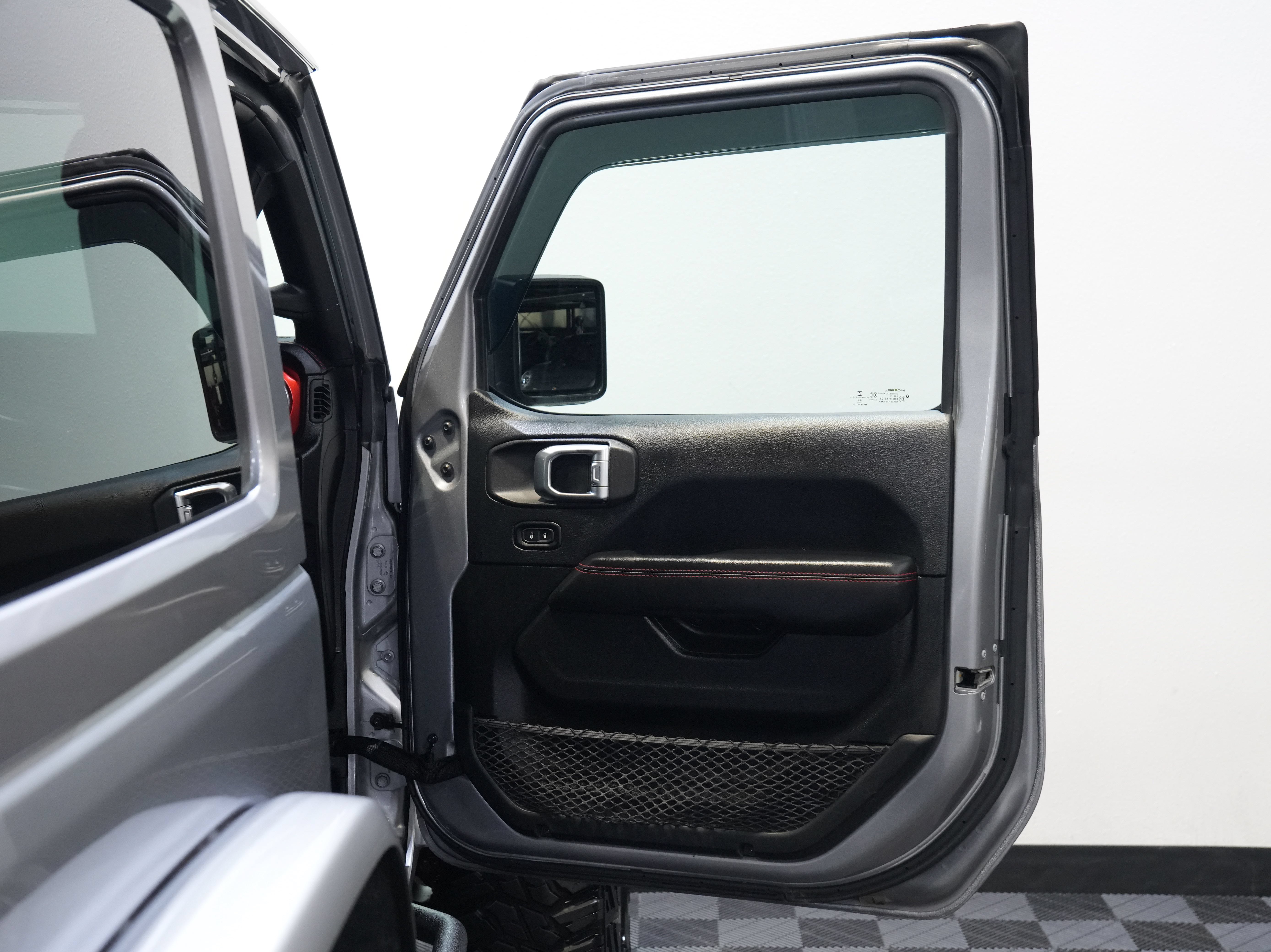 Used 2018 Jeep Wrangler Rubicon AWD/4WD image 27