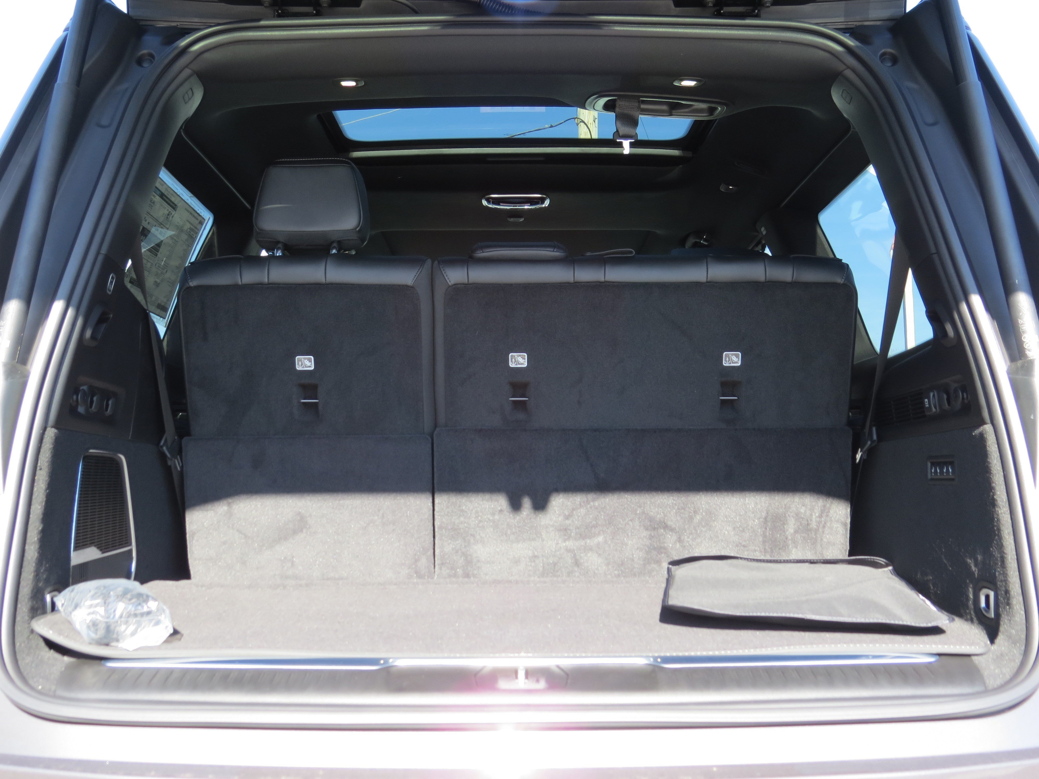 New 2026 Jeep Grand Wagoneer Summit w/ Rear Seat Video Group I AWD/4WD image 14