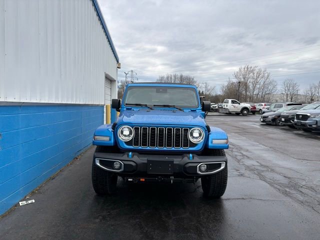 Used 2024 Jeep Wrangler Unlimited Sahara w/ Technology Group image 3