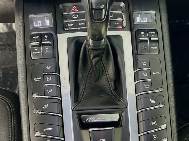Used 2019 Porsche Macan AWD/4WD image 23