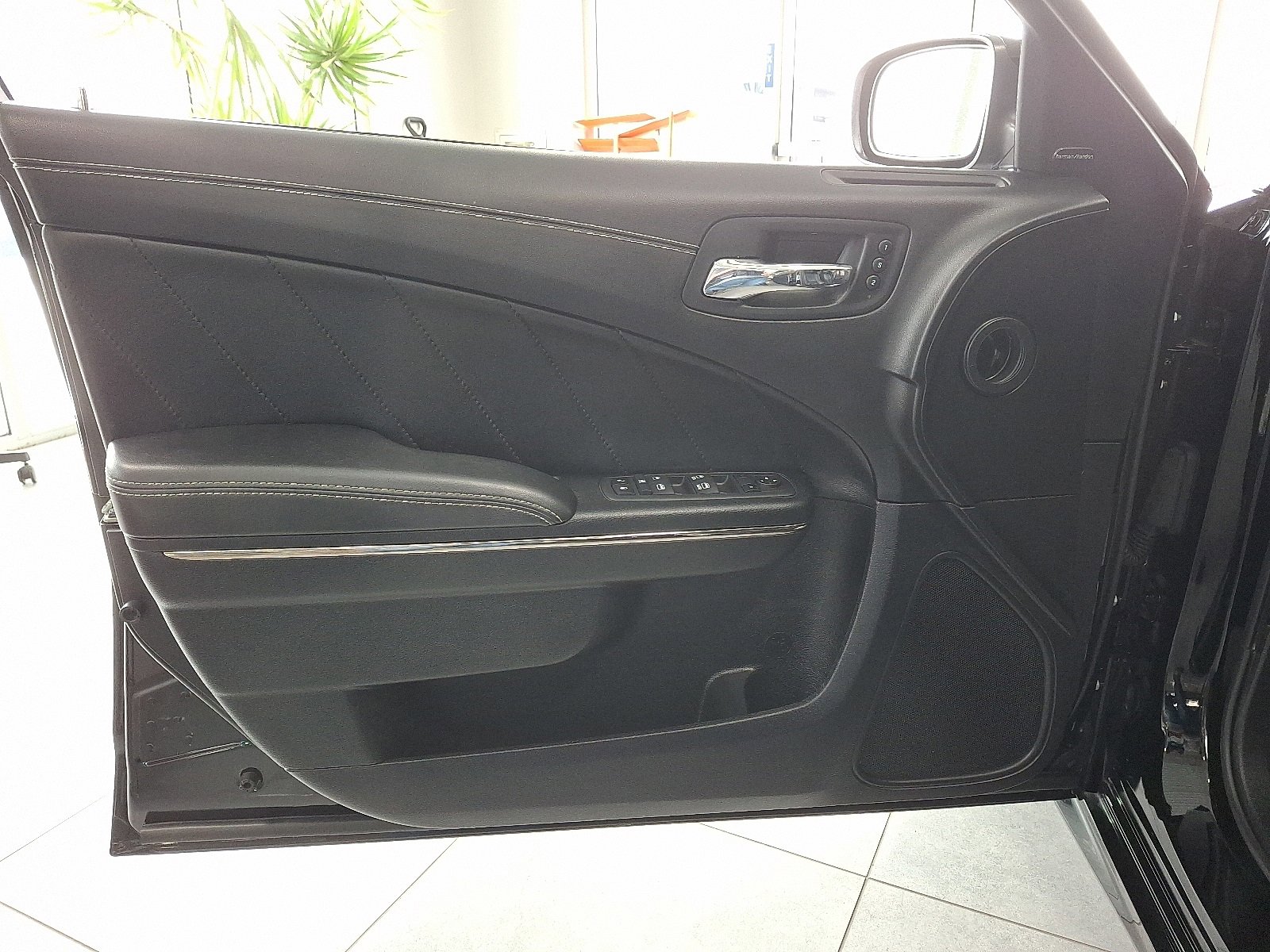 Used 2022 Dodge Charger SRT Hellcat w/ Harman/Kardon Audio Group image 13