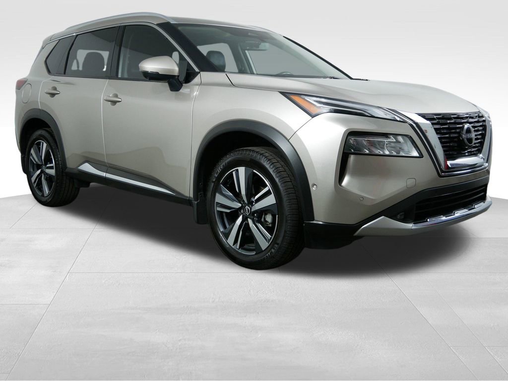 Used 2022 Nissan Rogue Platinum w/ Head-Up Display Package AWD/4WD image 2