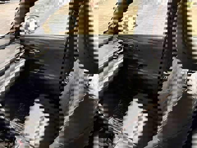 Used 2023 Toyota Crown Limited image 28