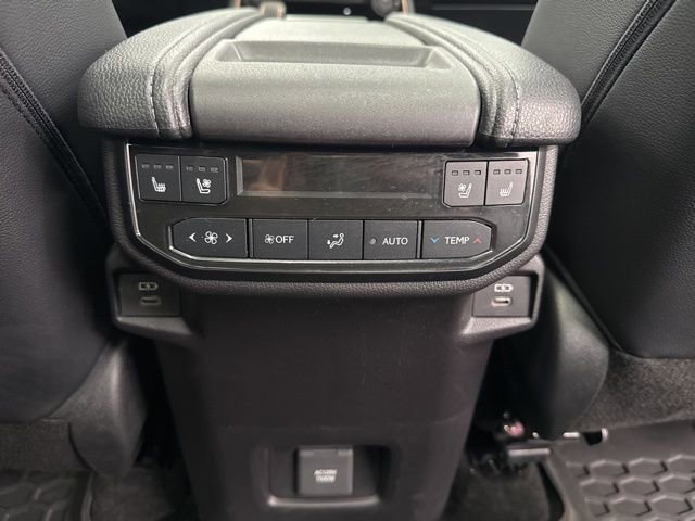 Used 2025 Toyota Grand Highlander AWD Hybrid image 35