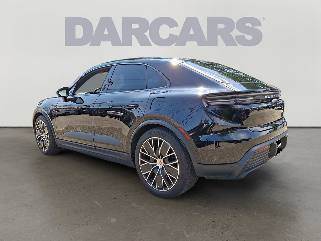 Used 2024 Porsche Macan 4 Electric AWD/4WD image 4