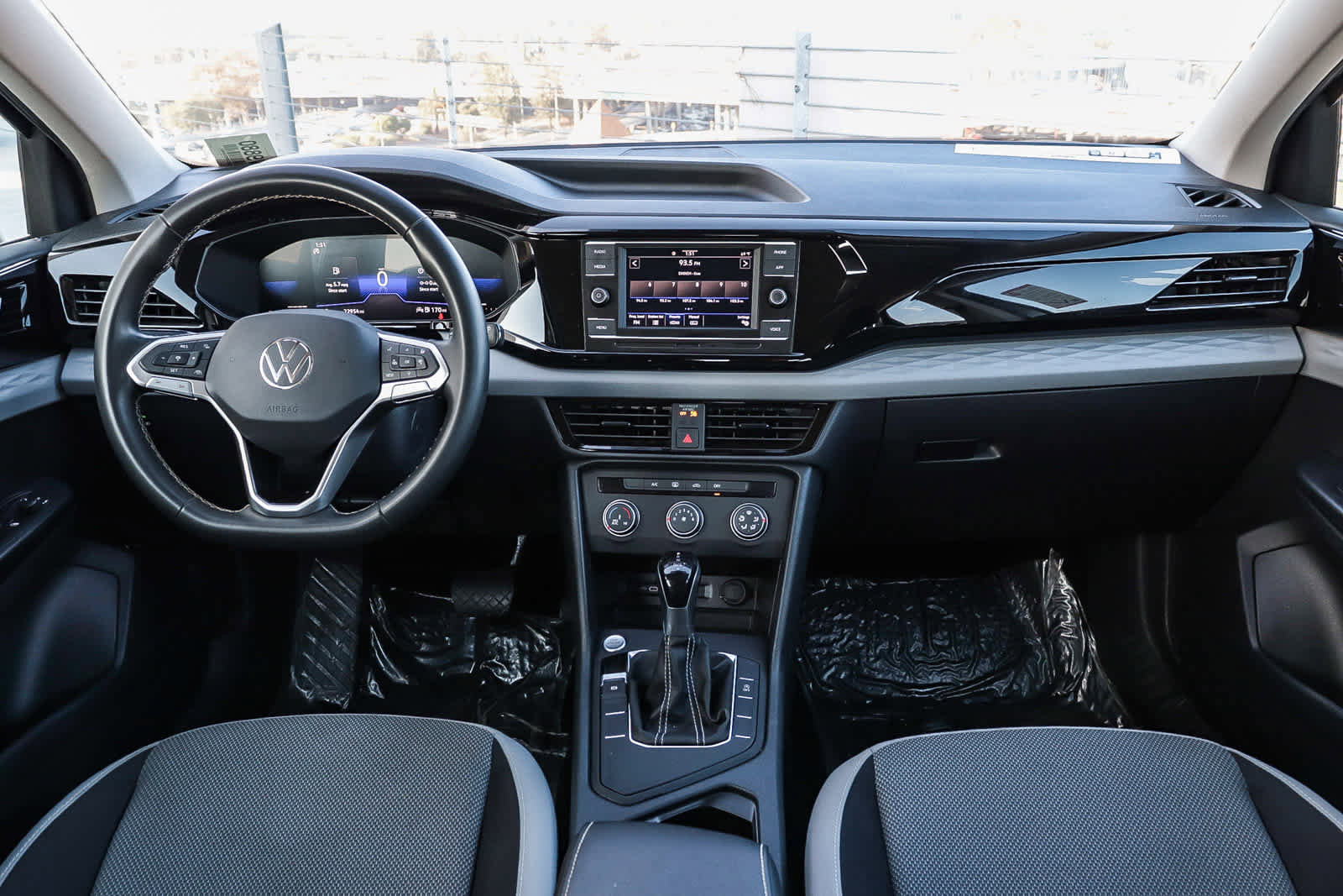 Used 2022 Volkswagen Taos S w/ IQ Drive S Package image 11