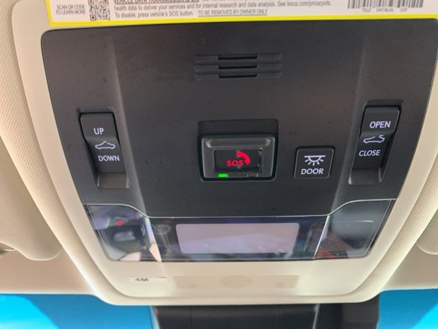 Used 2025 Lexus ES 300h w/ Luxury Package image 24