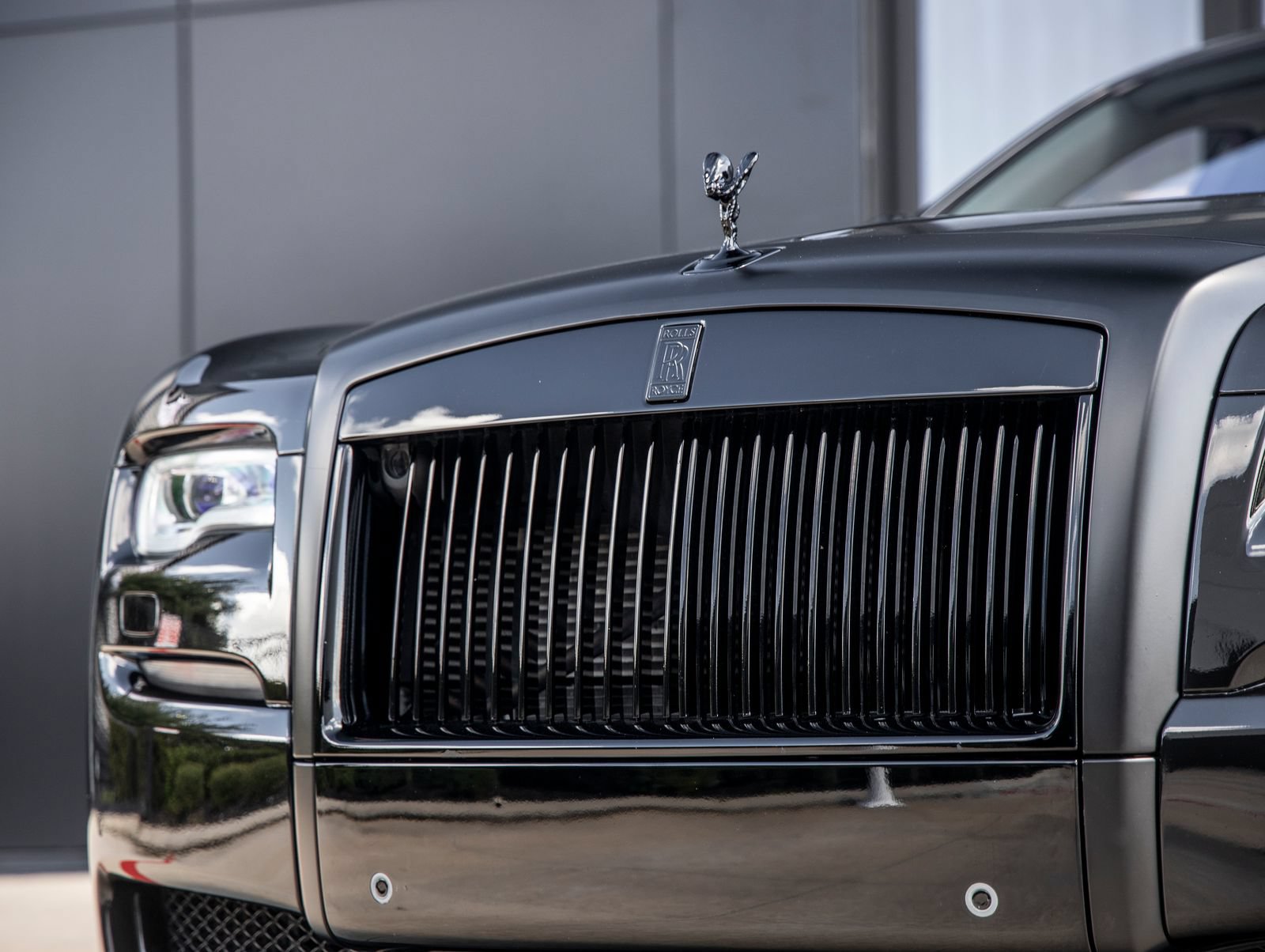 Used 2015 Rolls-Royce Ghost RWD image 17