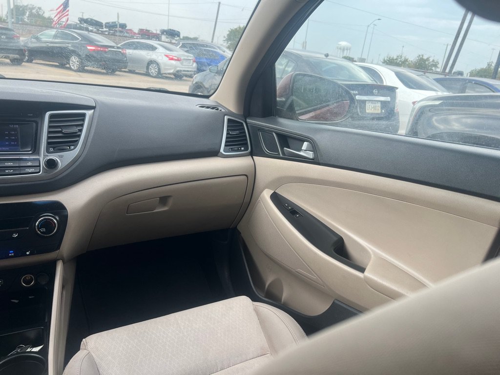 Used 2016 Hyundai Tucson Sport FWD image 18