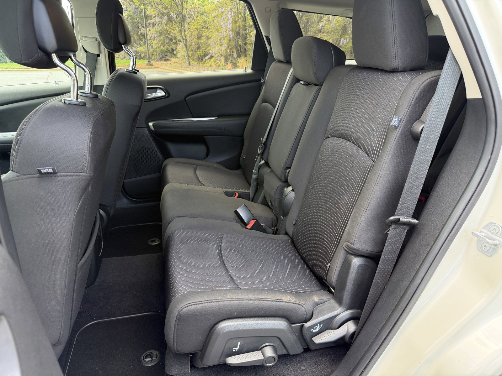 Used 2018 Dodge Journey SE w/ Connectivity Group image 9