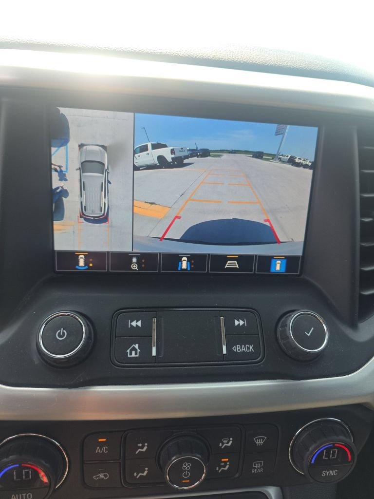 Used 2021 GMC Acadia SLT w/ Technology Package AWD/4WD image 22