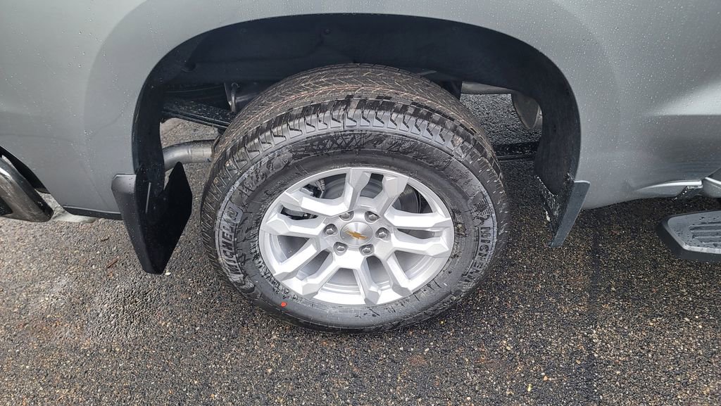 New 2026 Chevrolet Silverado 1500 LT w/ Convenience Package II image 13