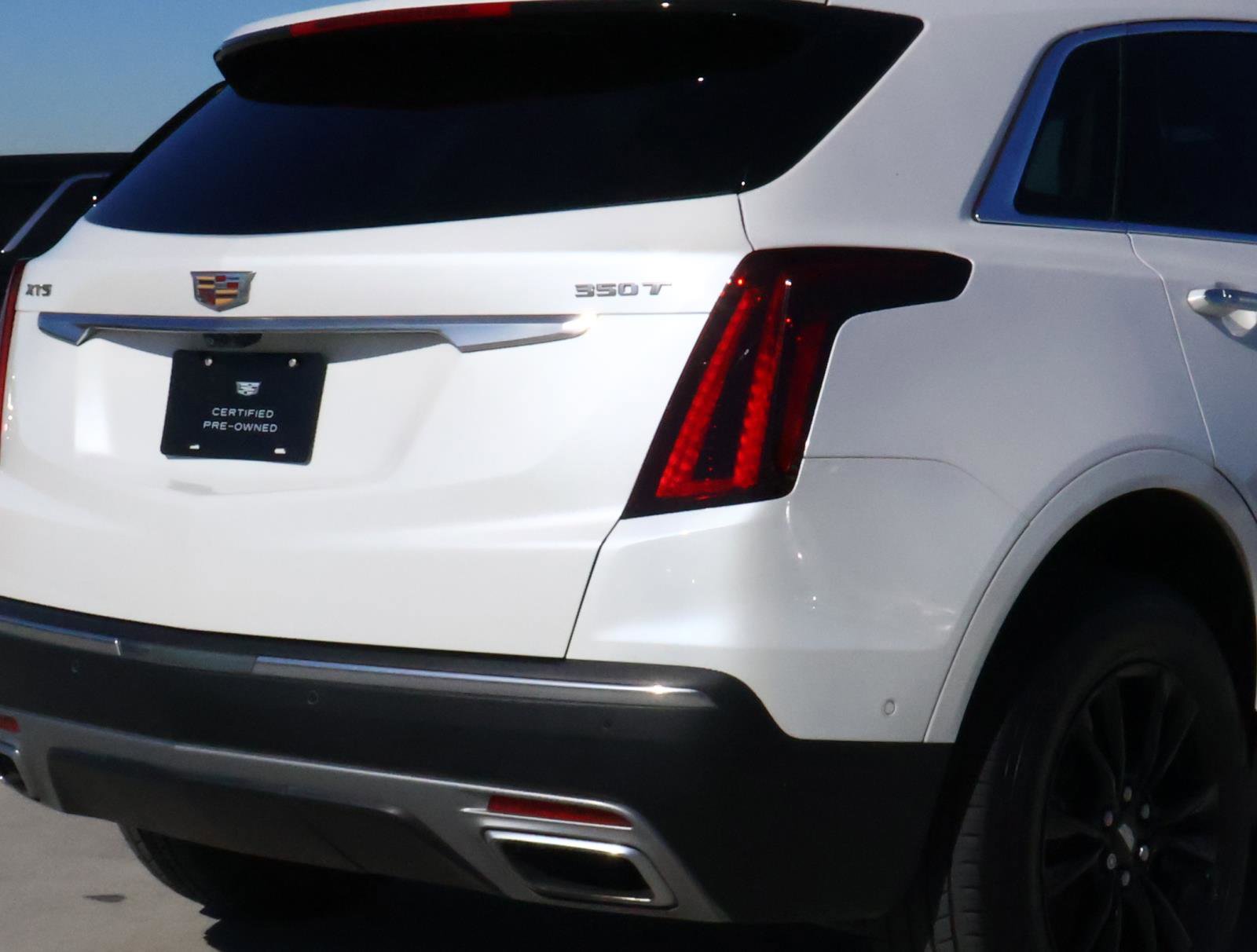 Certified 2022 Cadillac XT5 Premium Luxury w/ Technology Package image 11