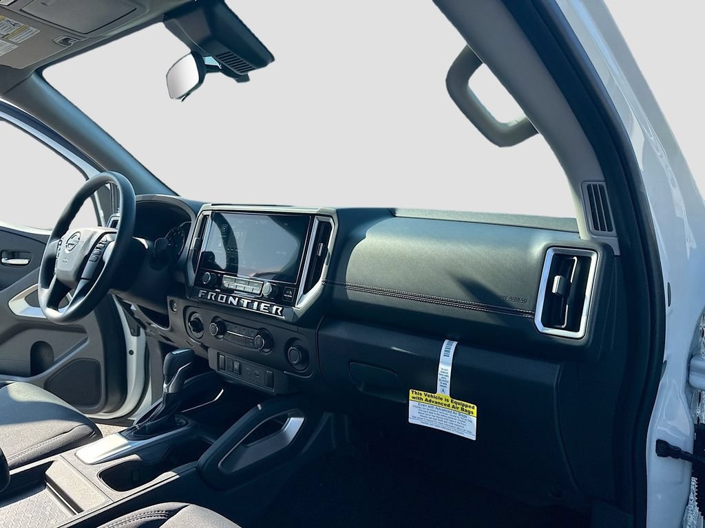 Certified 2025 Nissan Frontier SV AWD/4WD image 25