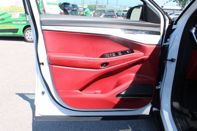 Used 2024 Jeep Wagoneer Limited AWD/4WD image 10