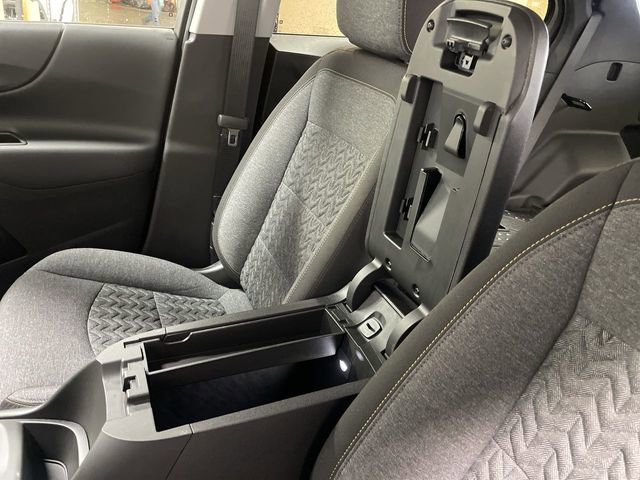 Used 2023 Chevrolet Equinox LT image 21