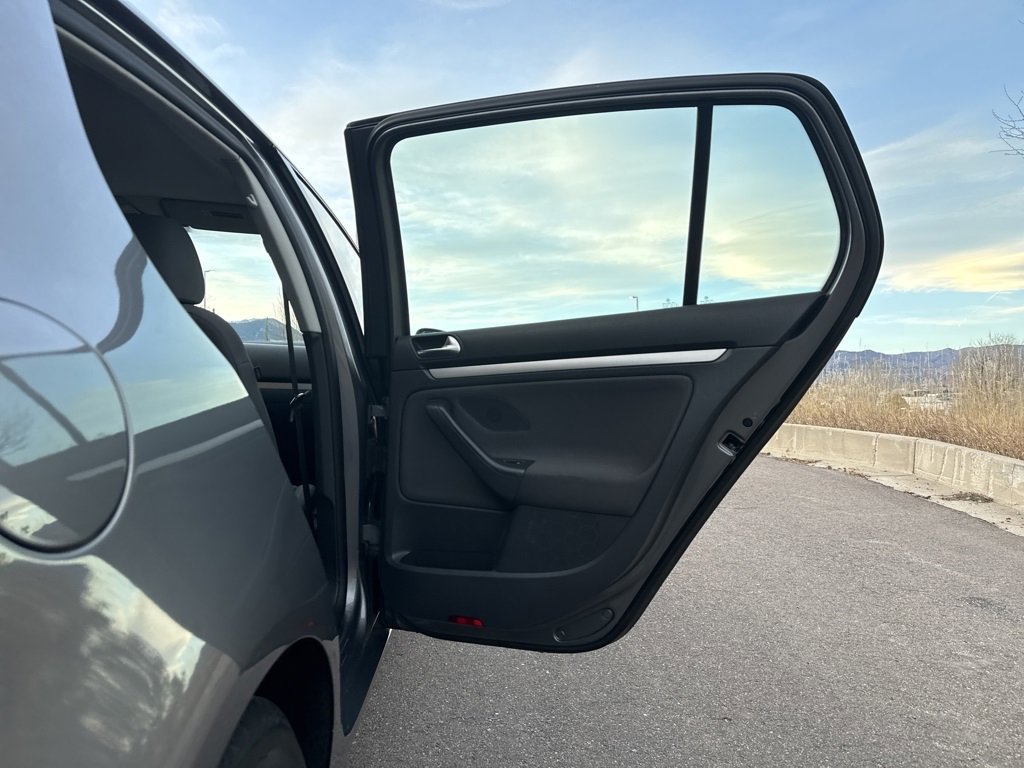 Used 2008 Volkswagen Rabbit S image 23