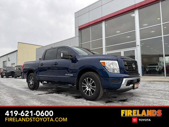 Used 2024 Nissan Titan SV w/ SV Convenience Package
