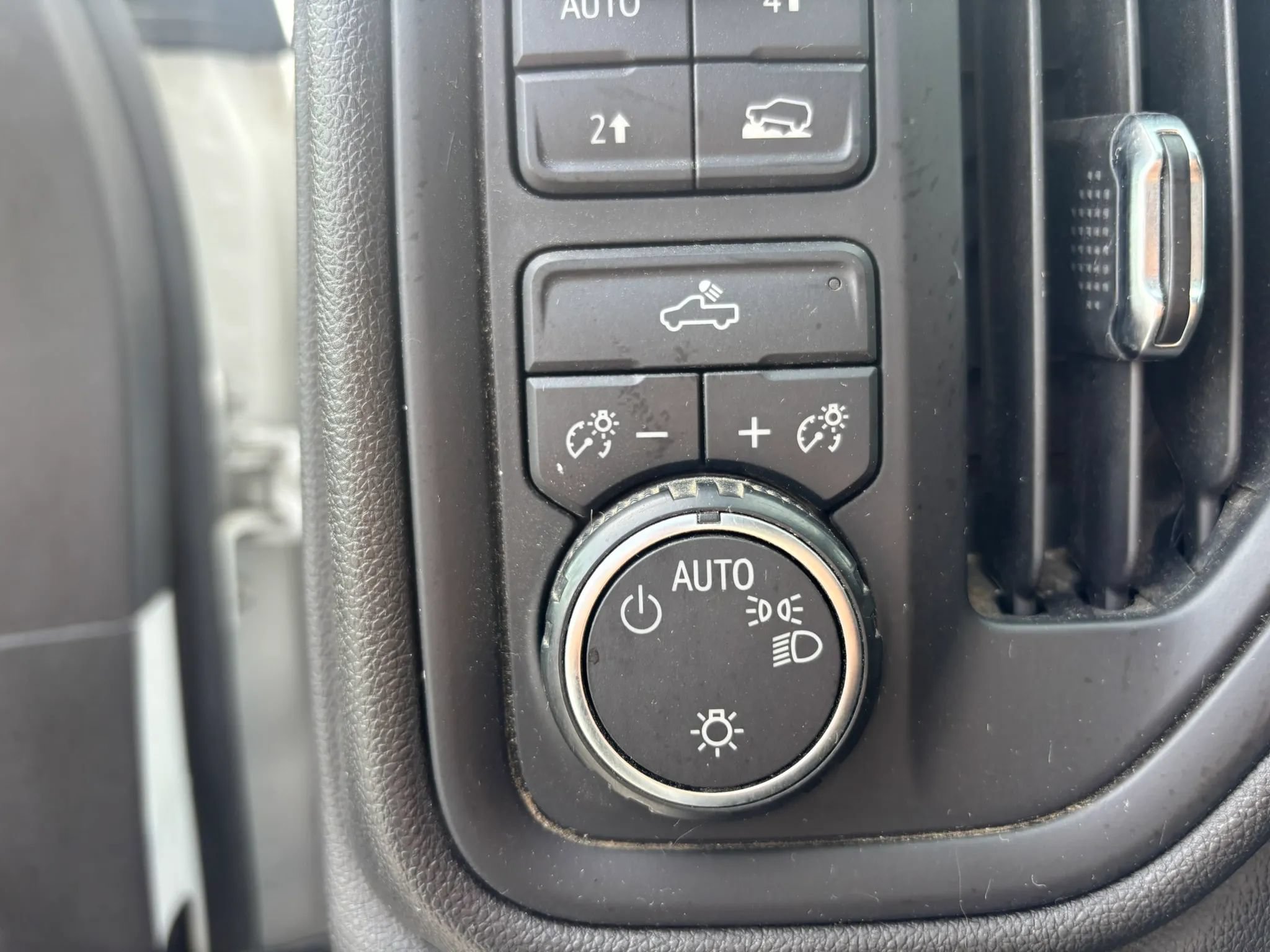 Used 2019 Chevrolet Silverado 1500 W/T w/ WT Convenience Package AWD/4WD image 20