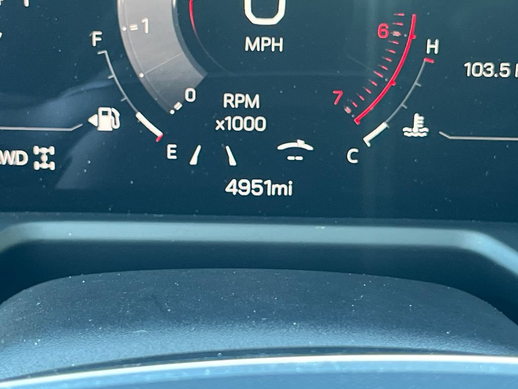 New 2026 GMC Acadia Elevation w/ Elevation Premium Package AWD/4WD image 19
