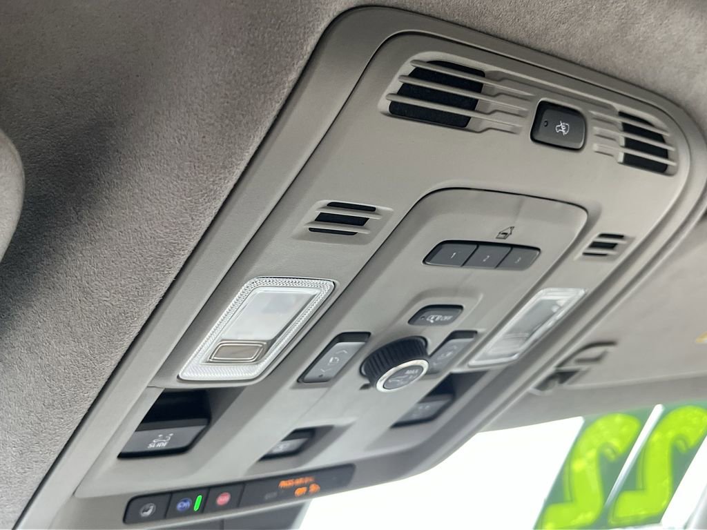 Used 2022 Cadillac Escalade ESV Premium Luxury Platinum w/ Heavy-Duty Trailer Package image 48