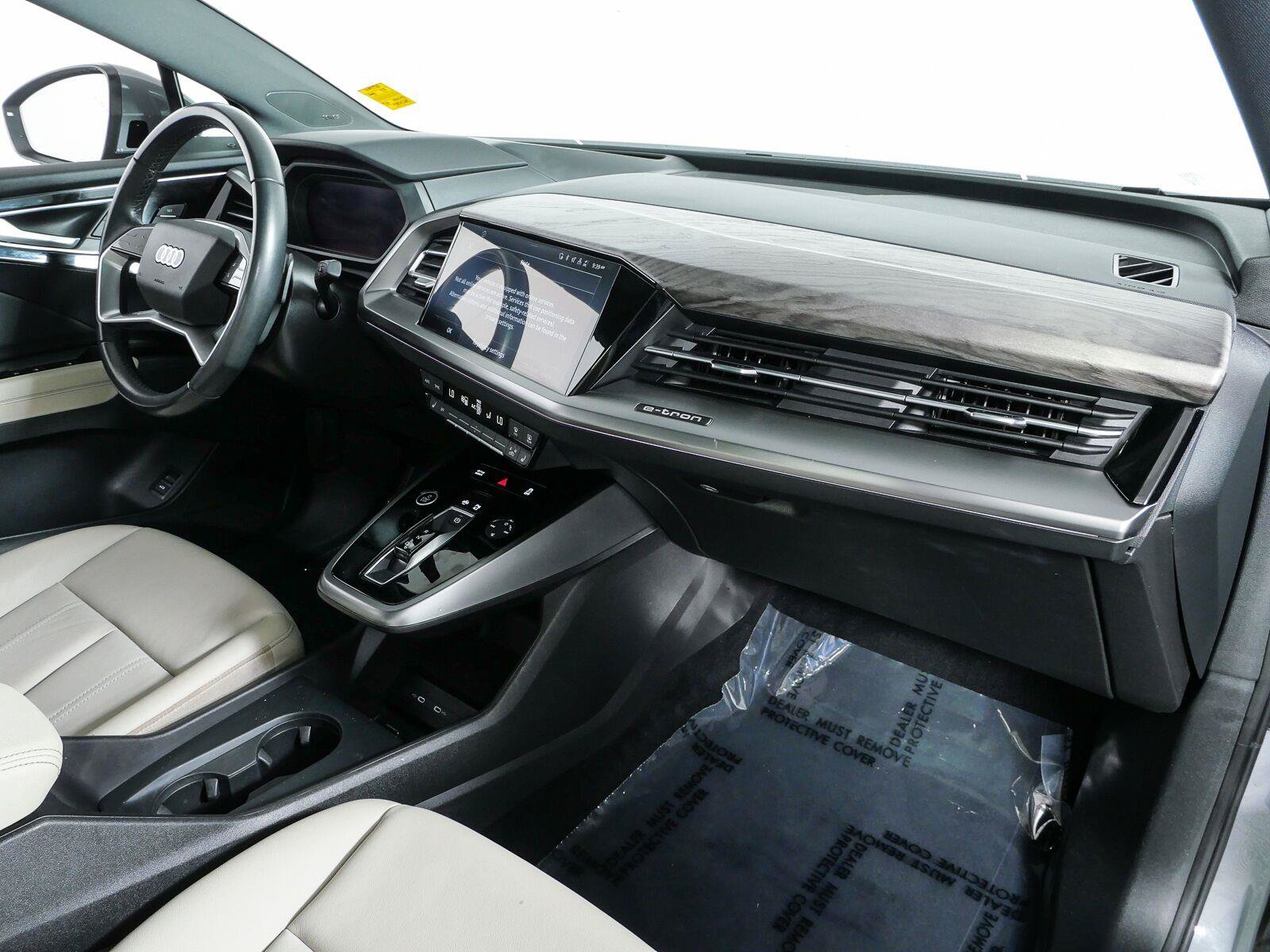 Used 2023 Audi Q4 e-tron Prestige AWD/4WD image 24