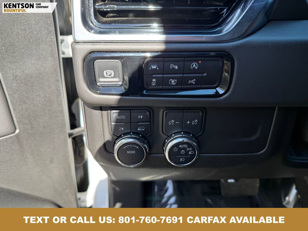 Used 2025 GMC Yukon XL Denali AWD/4WD image 20