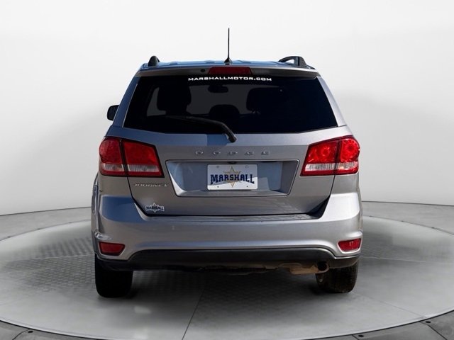 Used 2019 Dodge Journey SE w/ Blacktop Package image 4