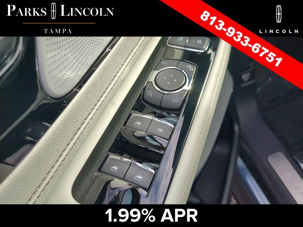 Certified 2025 Lincoln Aviator Black Label w/ Jet Appearance Package AWD/4WD image 17