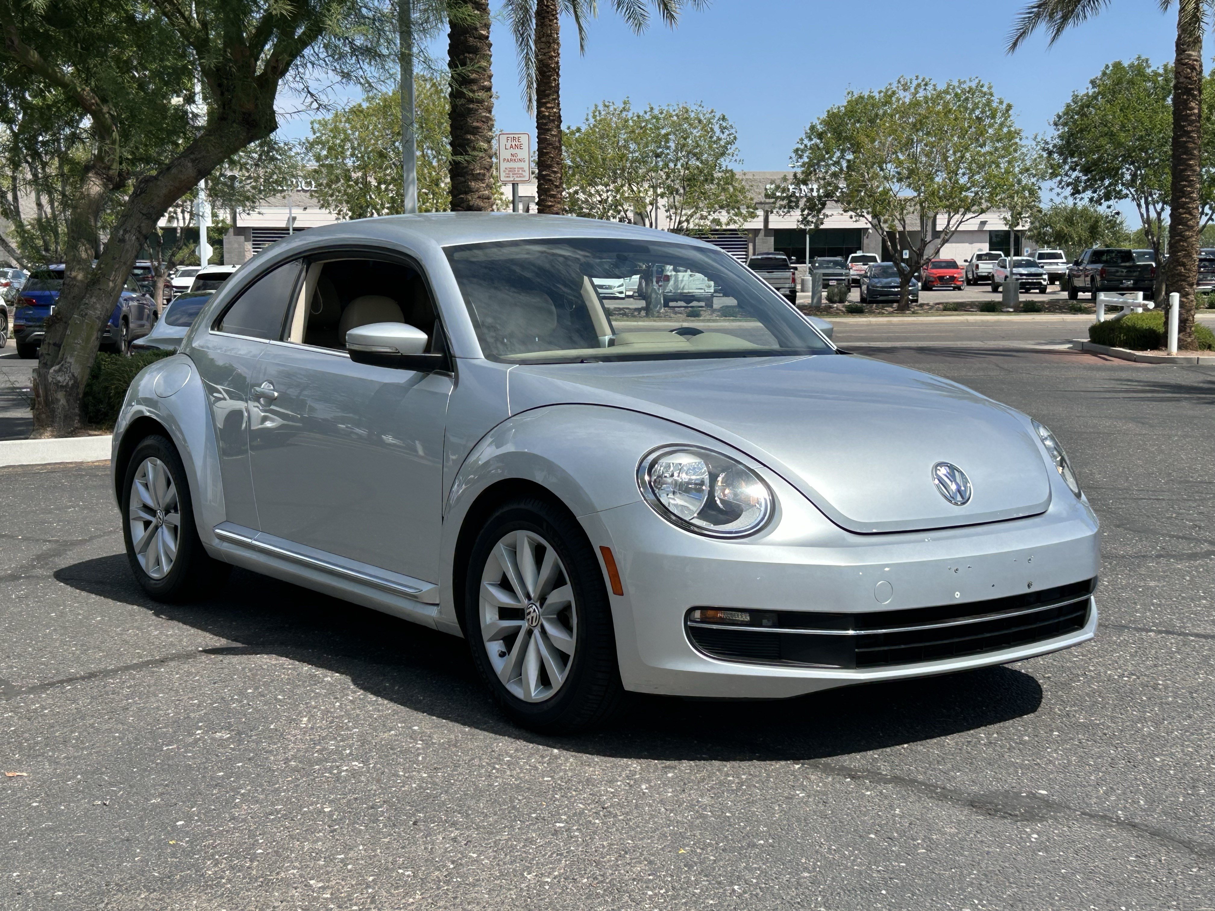 Used 2014 Volkswagen Beetle TDI FWD image 6
