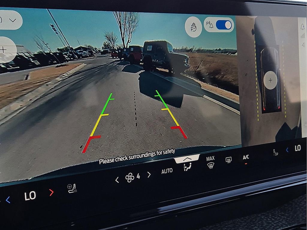 Used 2025 Ford Expedition Tremor image 15