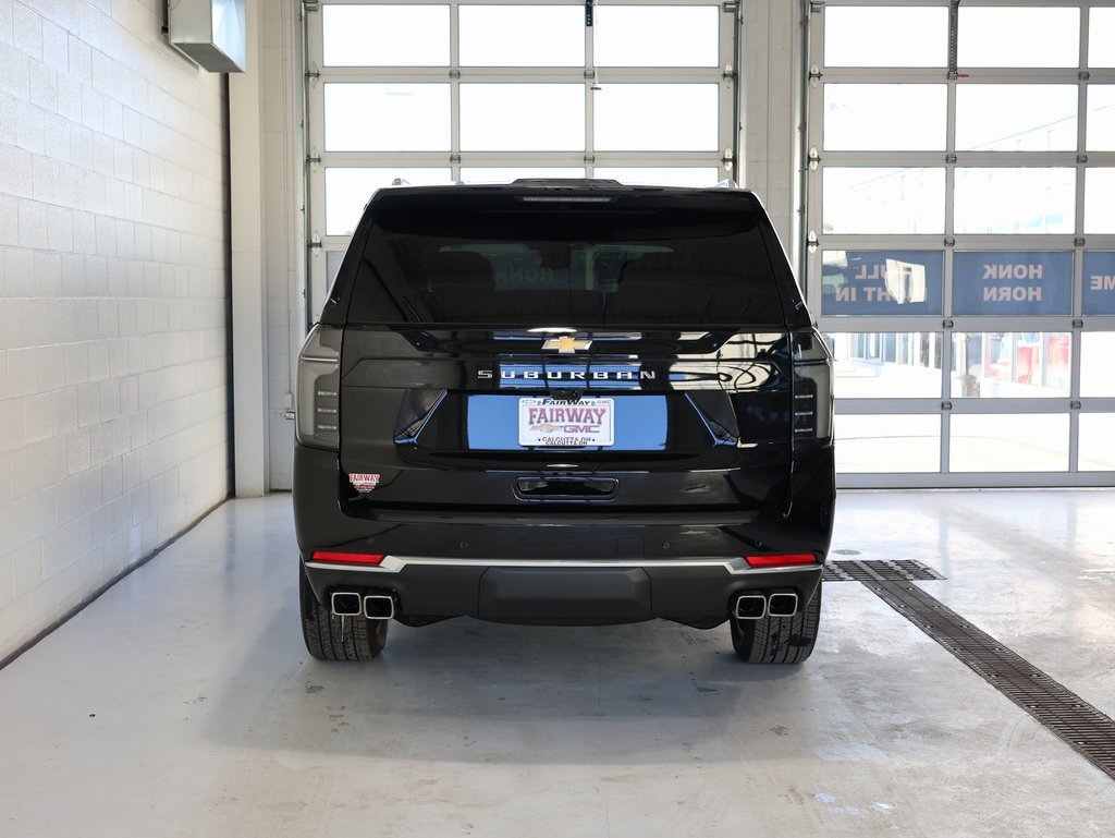 New 2025 Chevrolet Suburban High Country image 9