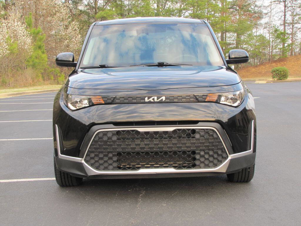 Used 2024 Kia Soul LX w/ Option Group 015 FWD image 7