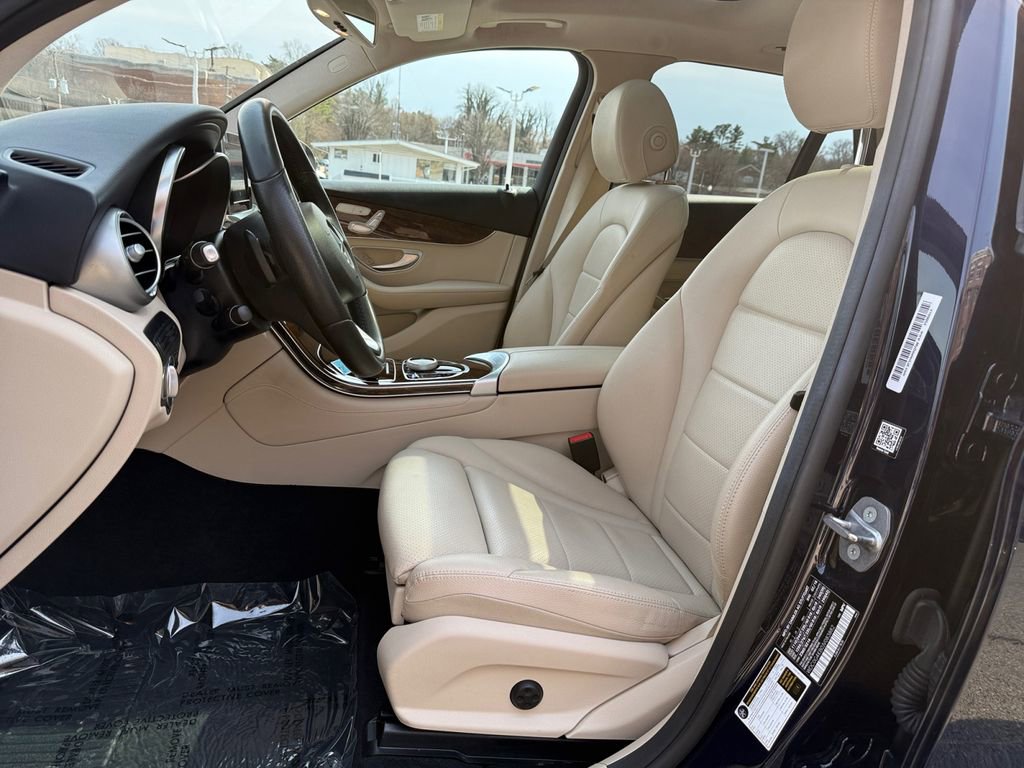 Used 2018 Mercedes-Benz GLC 300 4MATIC image 26