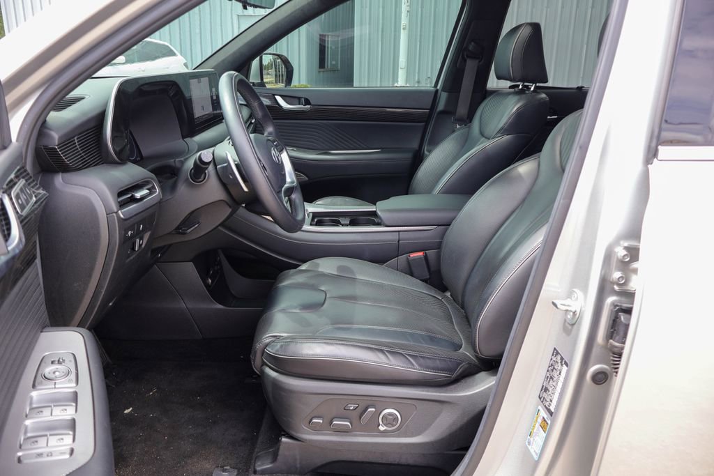 Used 2024 Hyundai Palisade Calligraphy image 7
