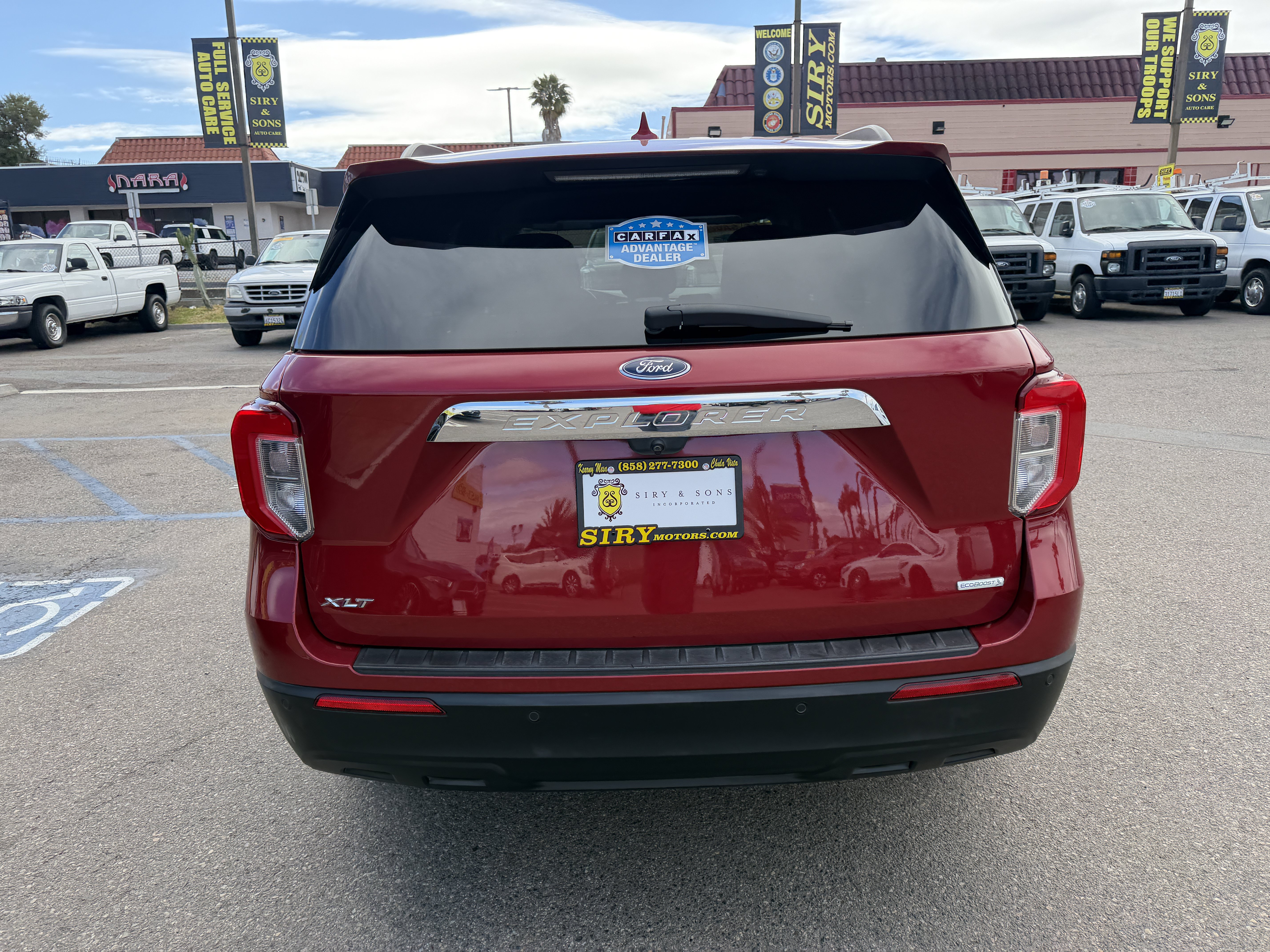 Used 2020 Ford Explorer XLT RWD image 4