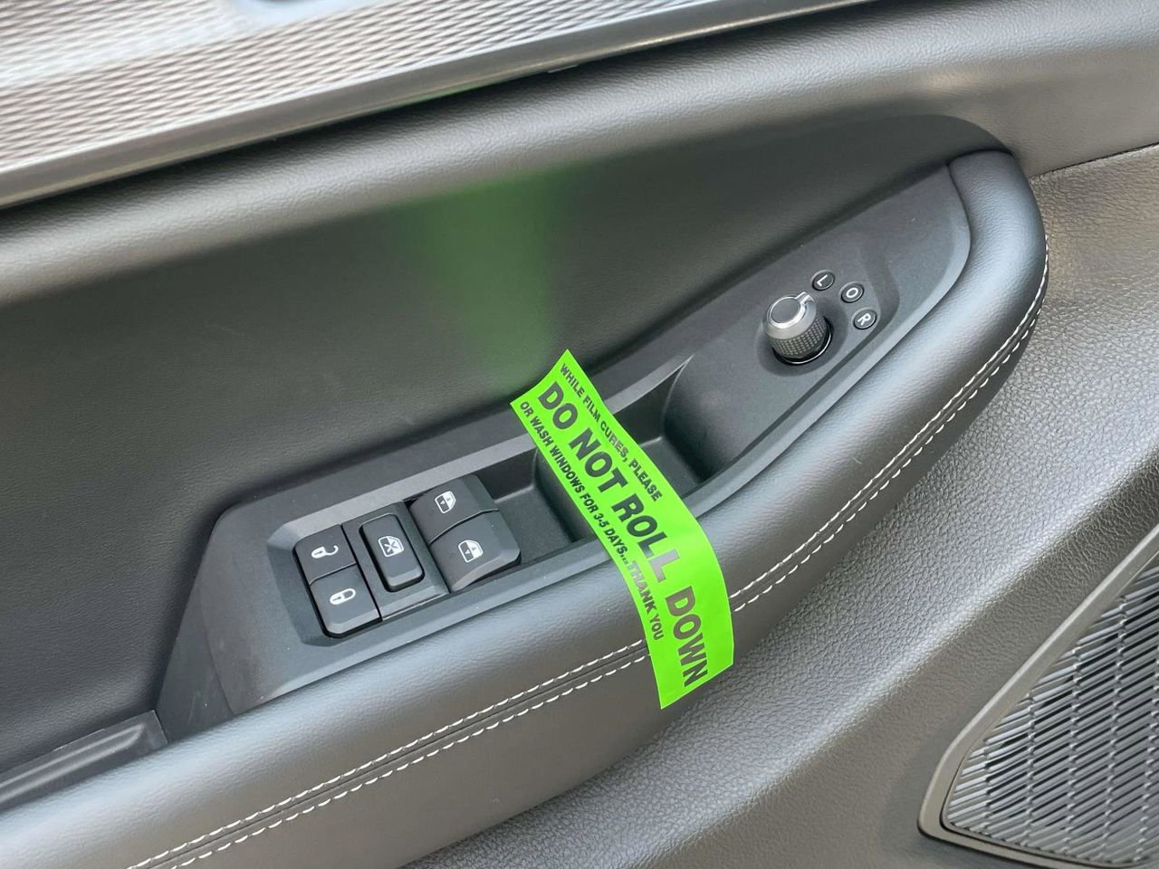 New 2025 Jeep Grand Cherokee L Laredo w/ Luxury Tech Group I image 26